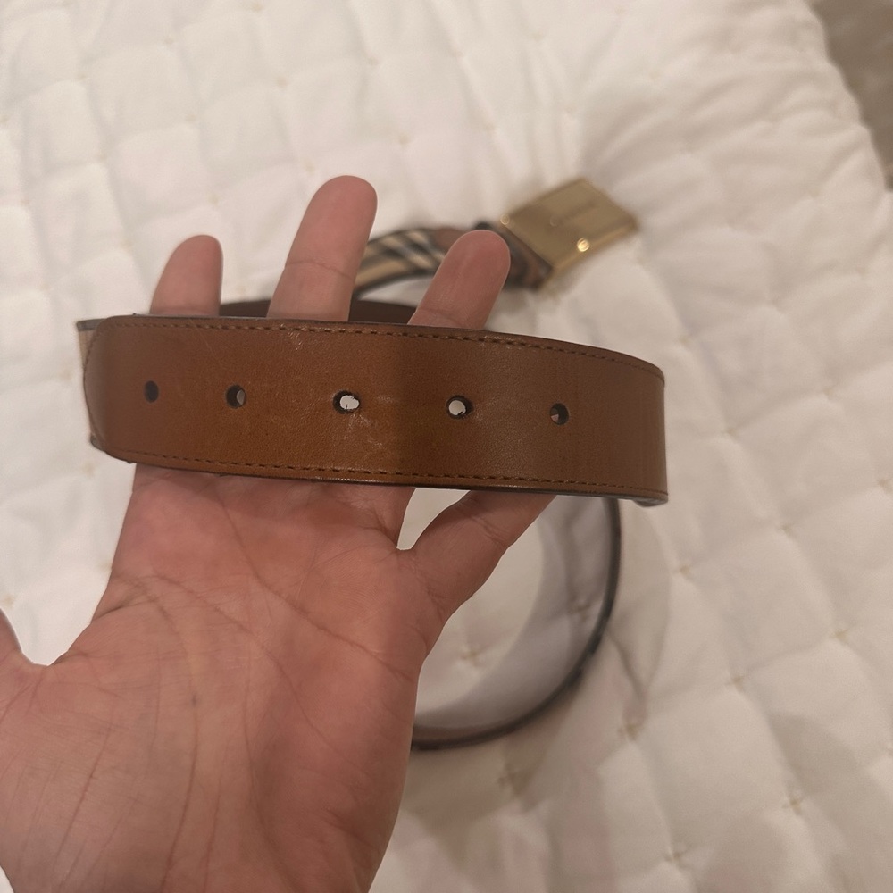 Burberry men’s Reversible Check Belt Vintage - used 3 times. Perfect!